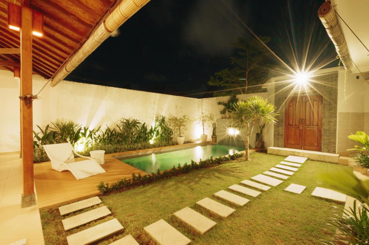 Villa Orked 3 With Family Room Seminyak Exterior foto